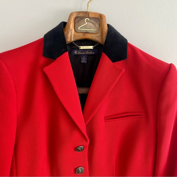 Brooks Brothers Red Blazer with Black Velvet Trim Size 8 - Picture 2 of 9